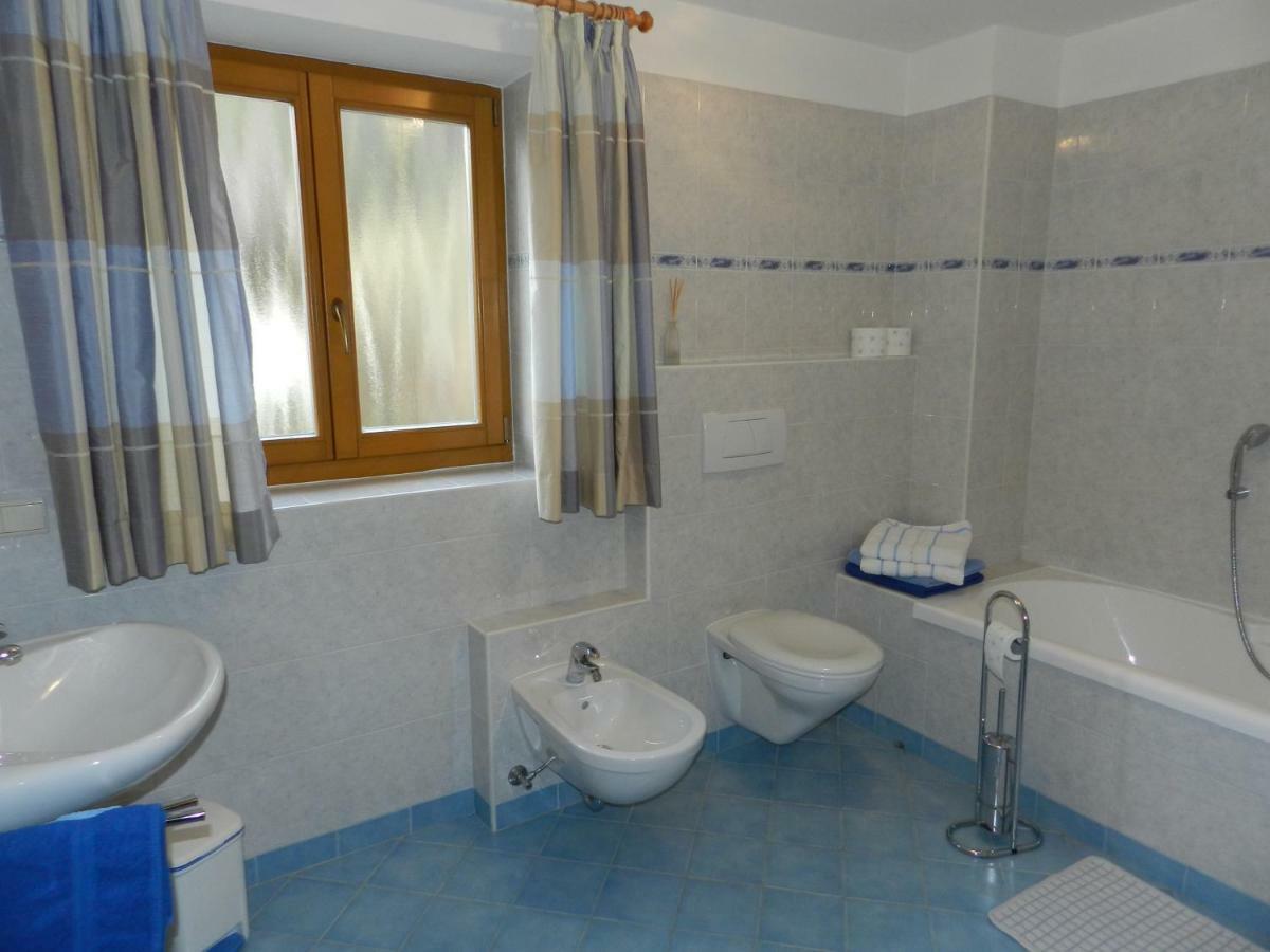 Gedrarzerhof Apartment ลูซอน ภายนอก รูปภาพ